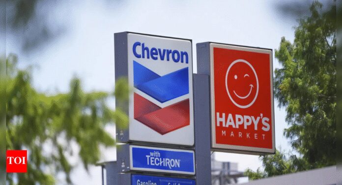 Oil-earnings-slip-Exxon-and-Chevron-Q2-profit-hits-4-year.jpg