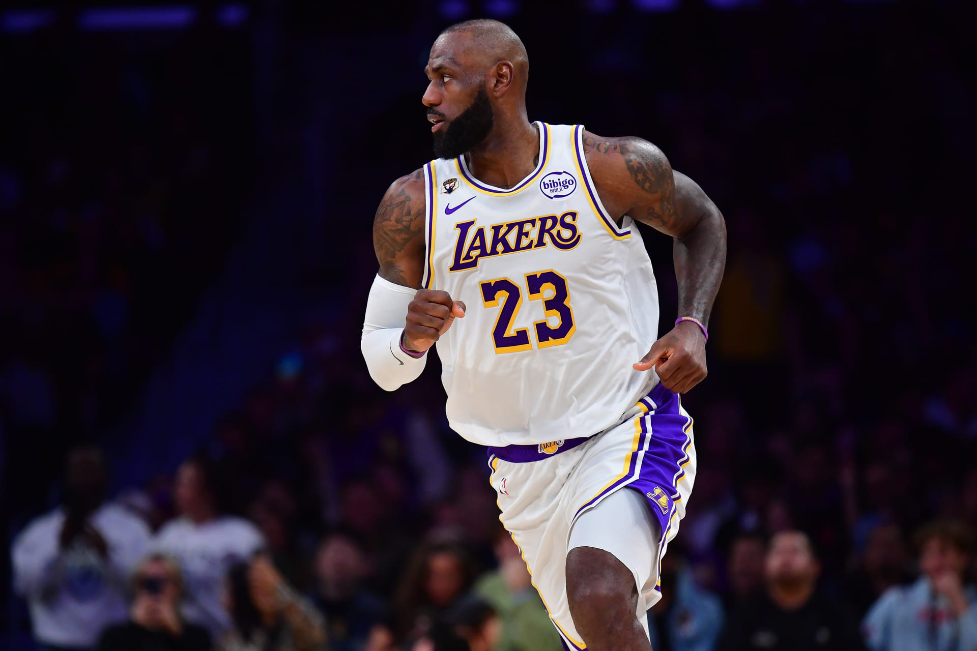 Los Angeles Lakers forward LeBron James (23) in action against the Toronto Raptors - Source: Imagn
